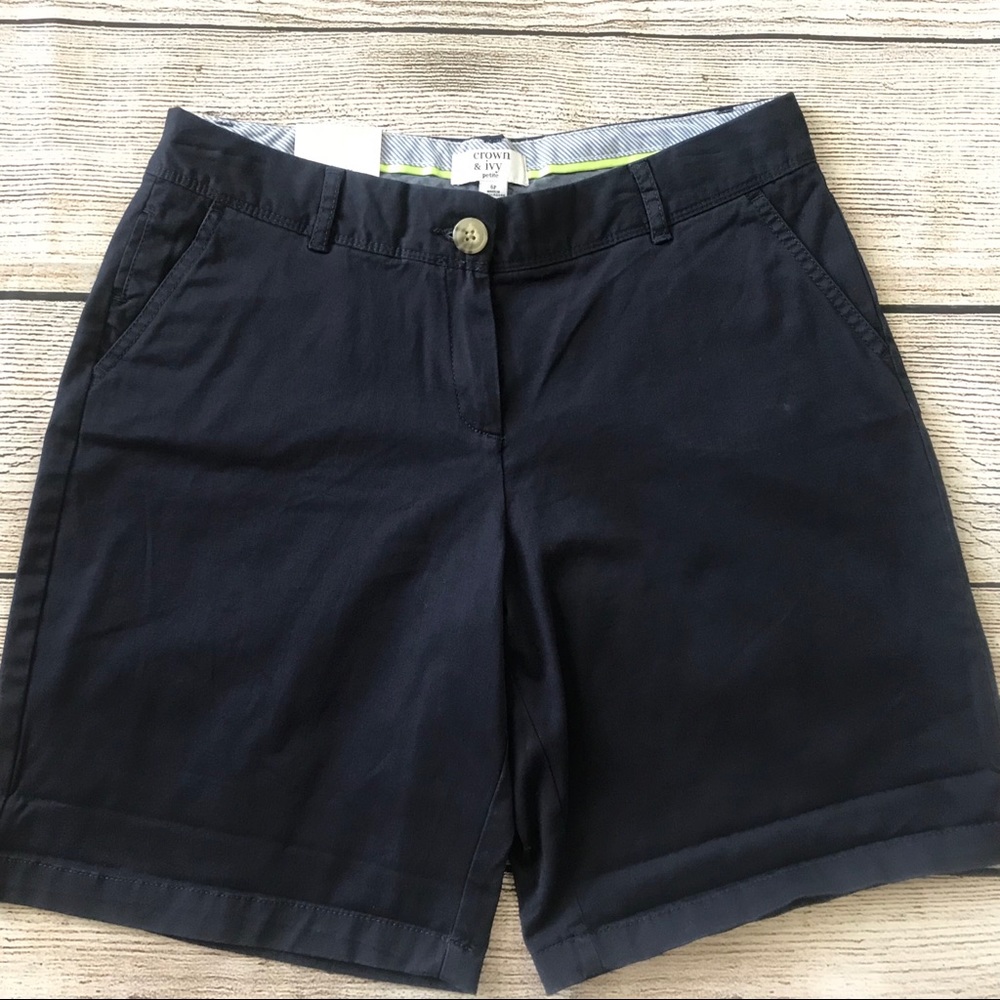 Navy Blue Shorts Petite 6P size